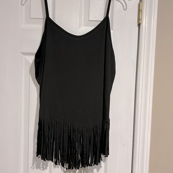 Bundle of Three Tank Tops - Picture 9 of 13